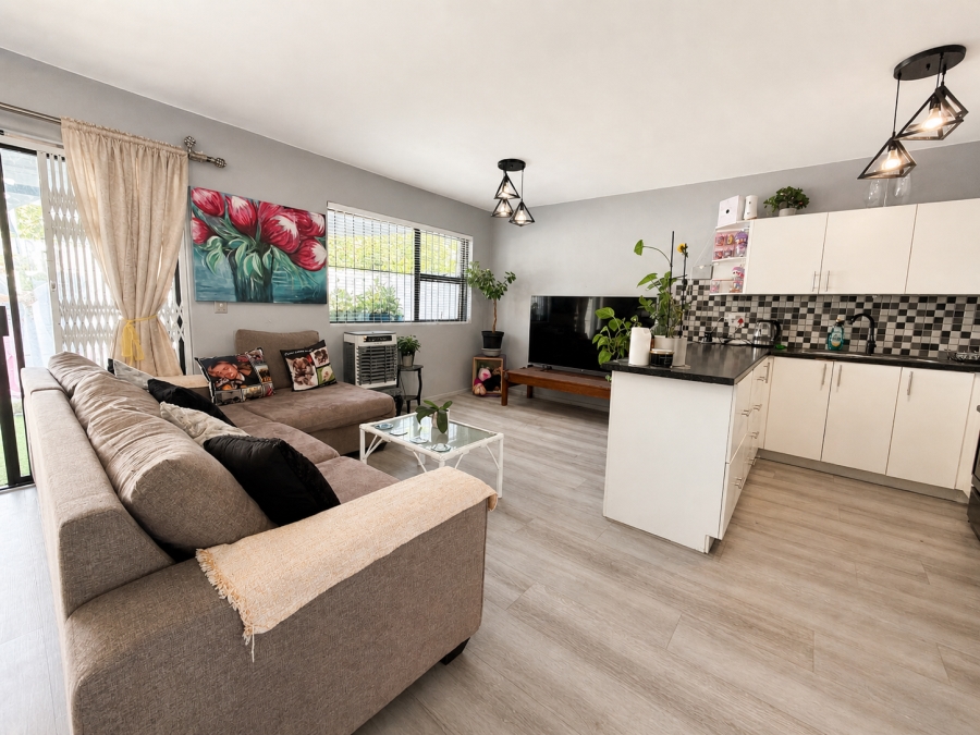 2 Bedroom Property for Sale in Table View Western Cape
